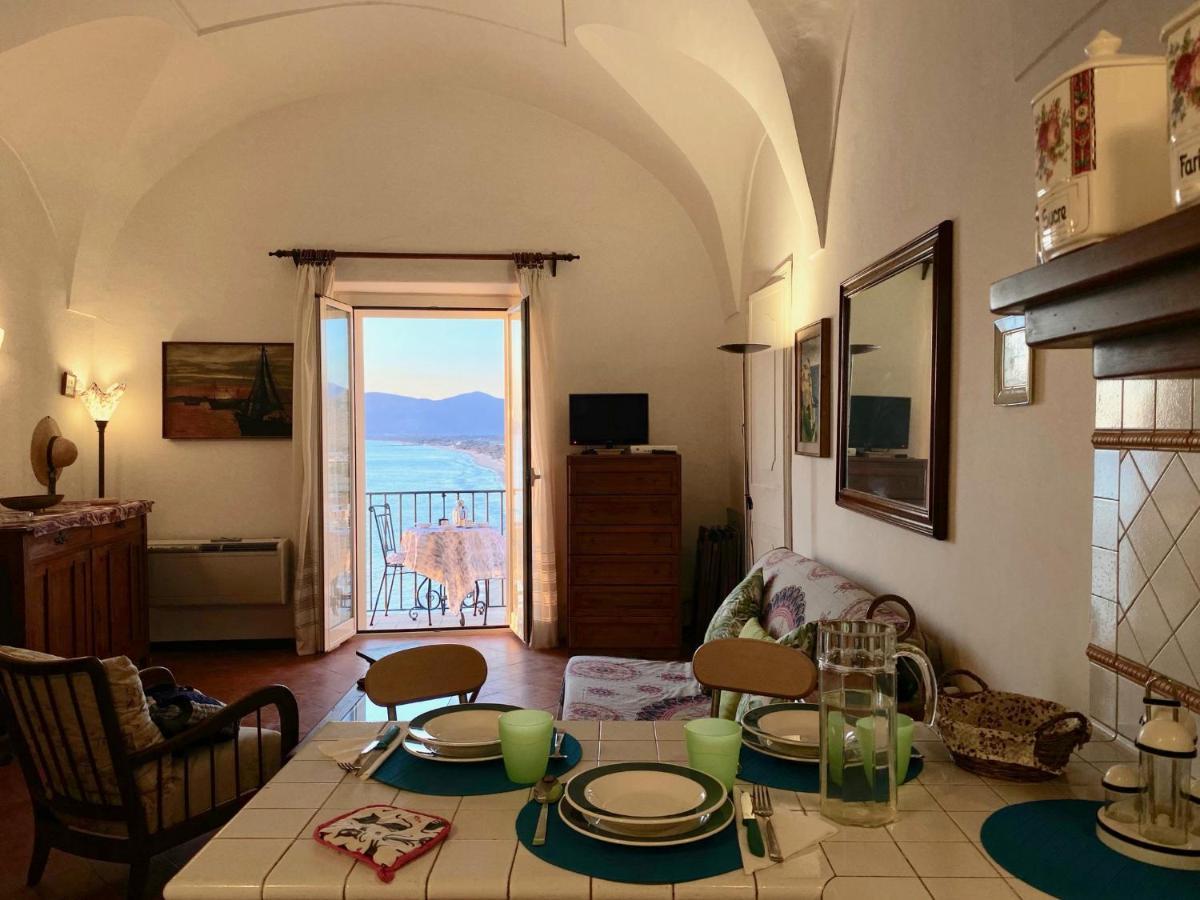 Holidaycasa Romano - Vacanza Nel Cuore Di Sperlonga Exterior photo