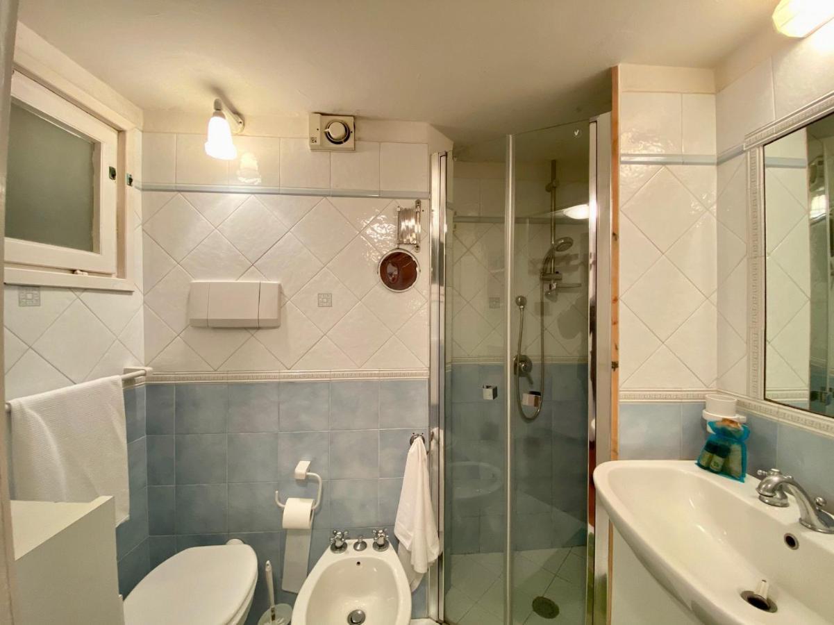 Holidaycasa Romano - Vacanza Nel Cuore Di Sperlonga Exterior photo