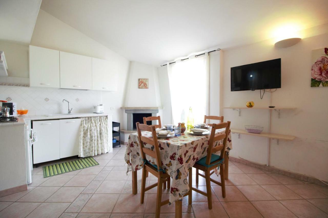 Holidaycasa Romano - Vacanza Nel Cuore Di Sperlonga Exterior photo
