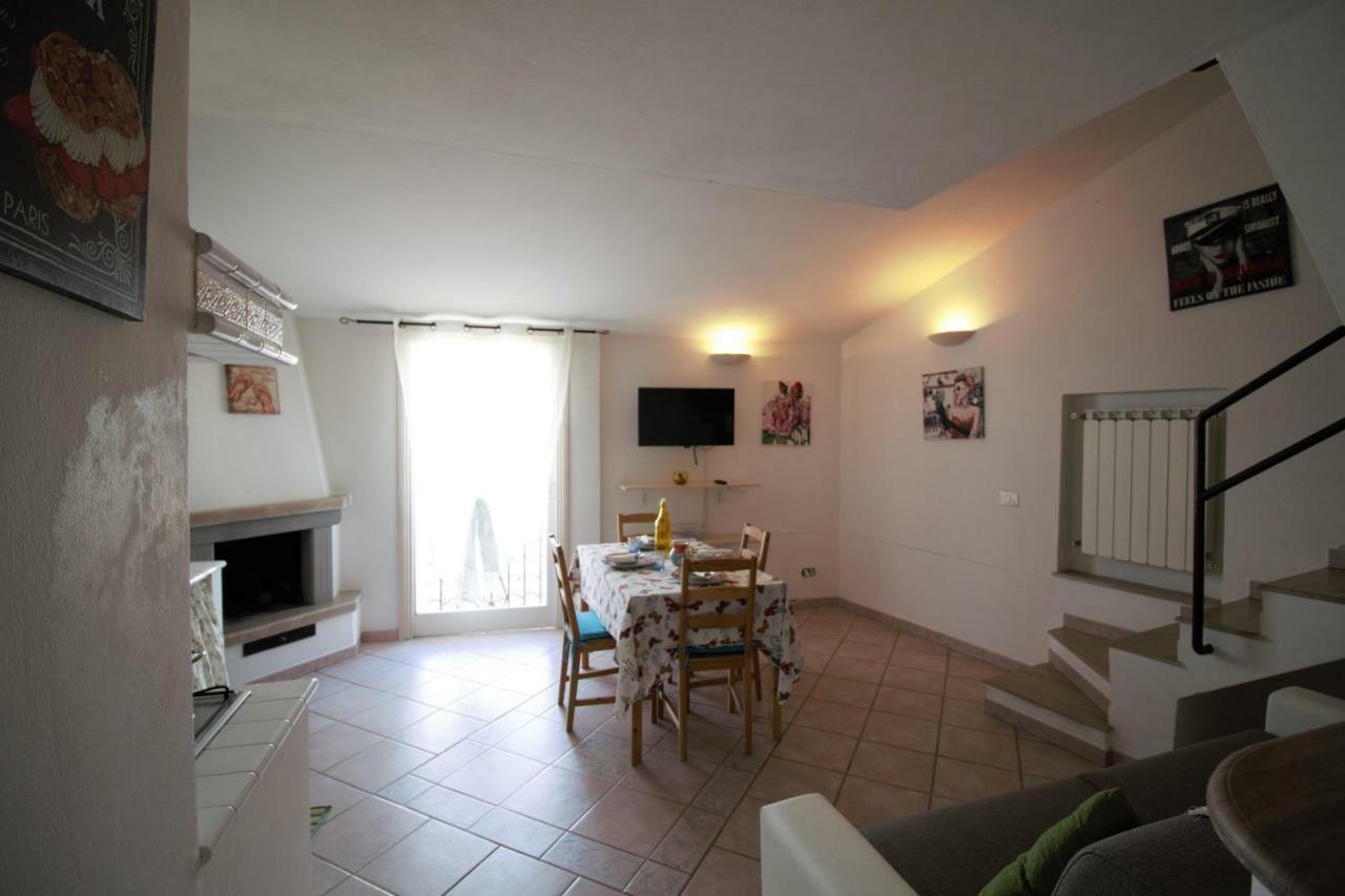 Holidaycasa Romano - Vacanza Nel Cuore Di Sperlonga Exterior photo